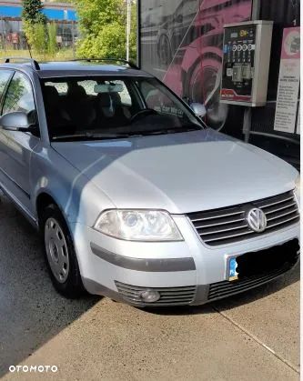 Volkswagen Passat 1.9 TDI Comfortline - 1