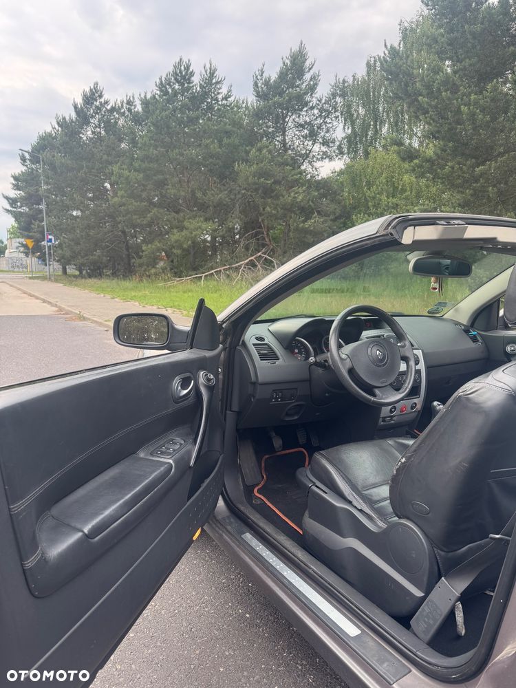 Renault Megane 1.6 Confort Authentique - 4