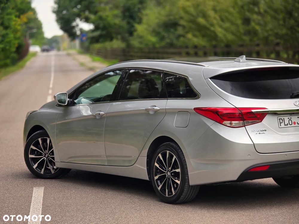 Hyundai i40 Kombi 1.7 CRDi DCT Premium - 40