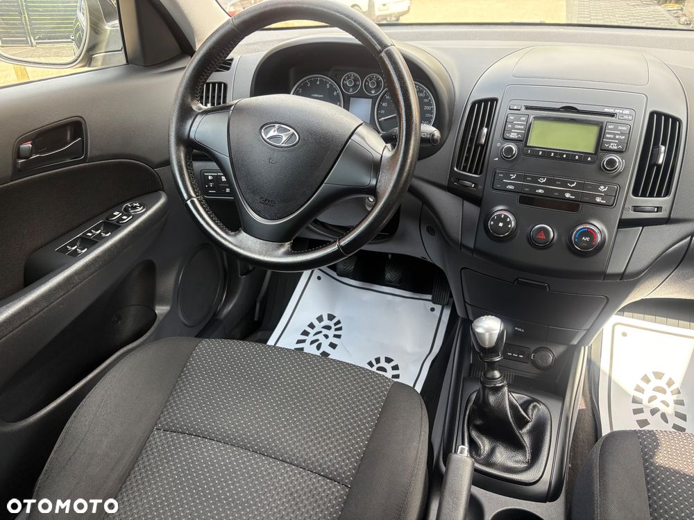 Hyundai i30 1.4 Comfort - 36