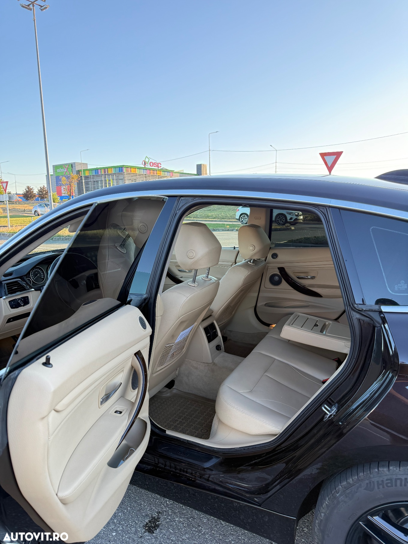 BMW Seria 3 320d GT xDrive AT - 9