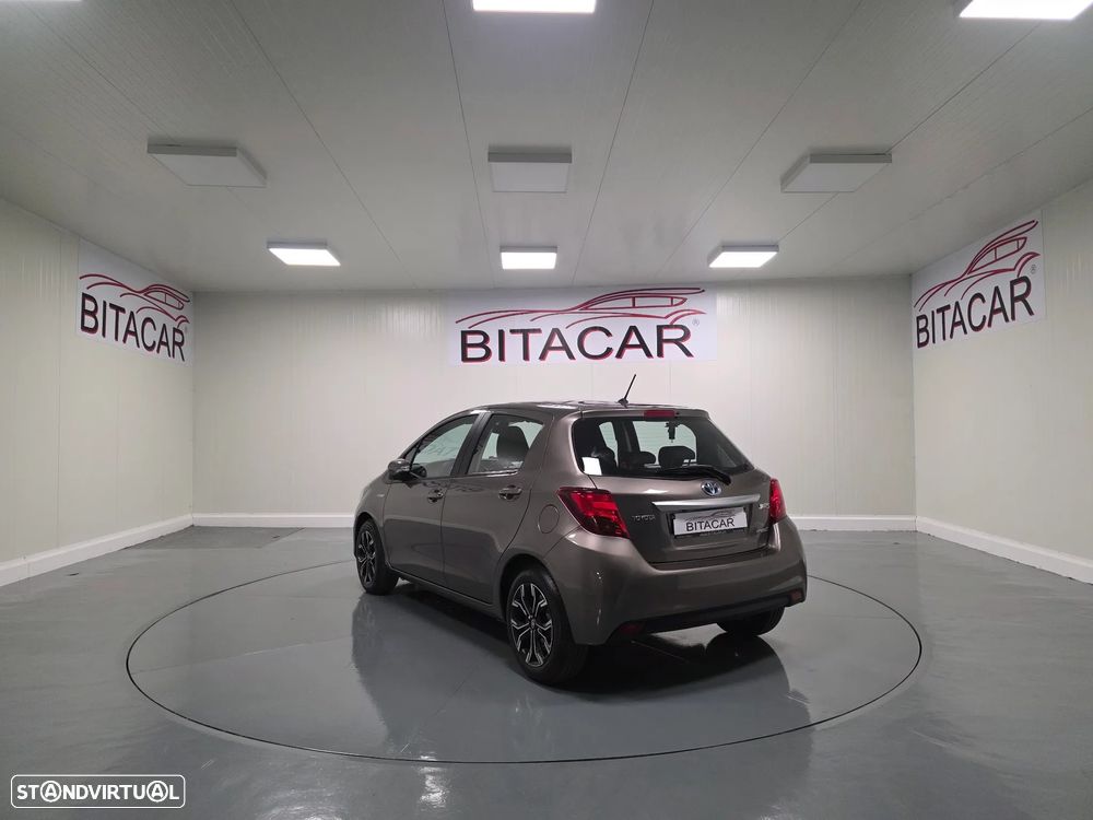 Toyota Yaris 1.5 HSD Comfort+P.Style - 15