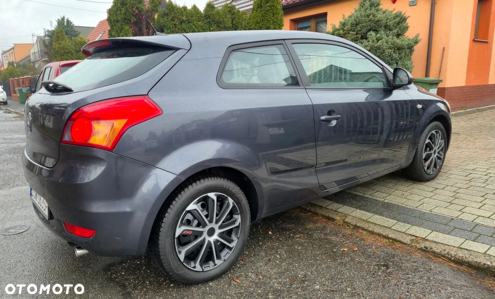 Kia ProCeed 2.0 CVVT Spirit - 5