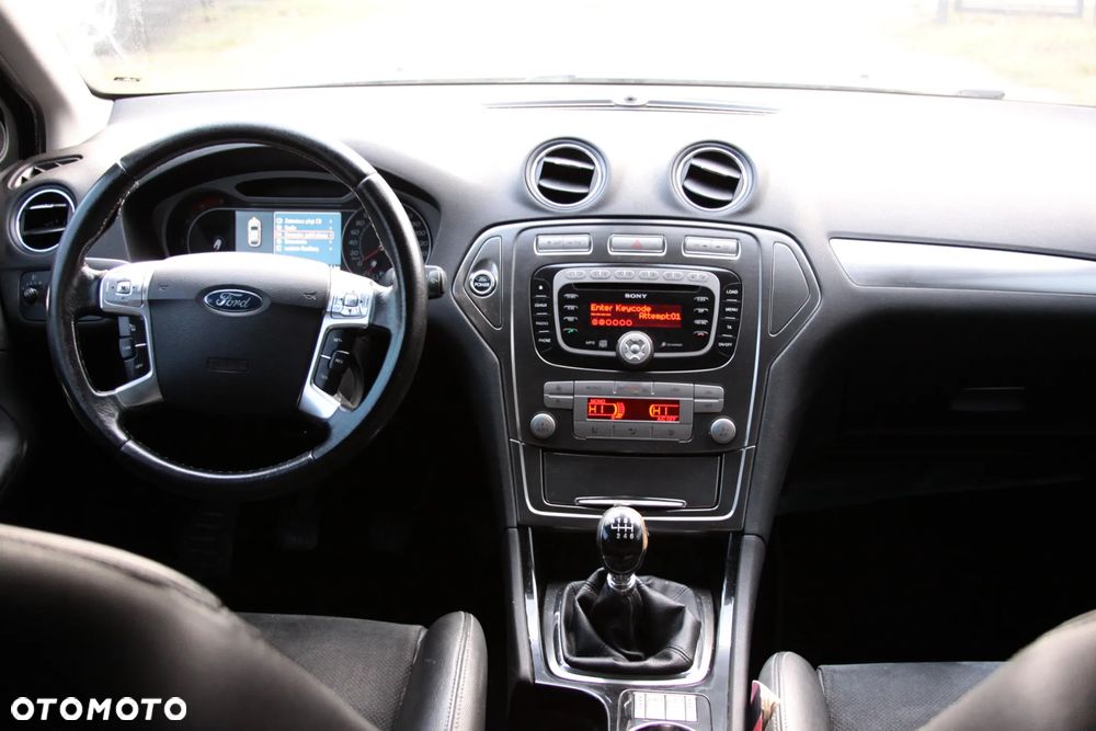 Ford Mondeo 2.0 TDCi Titanium - 14