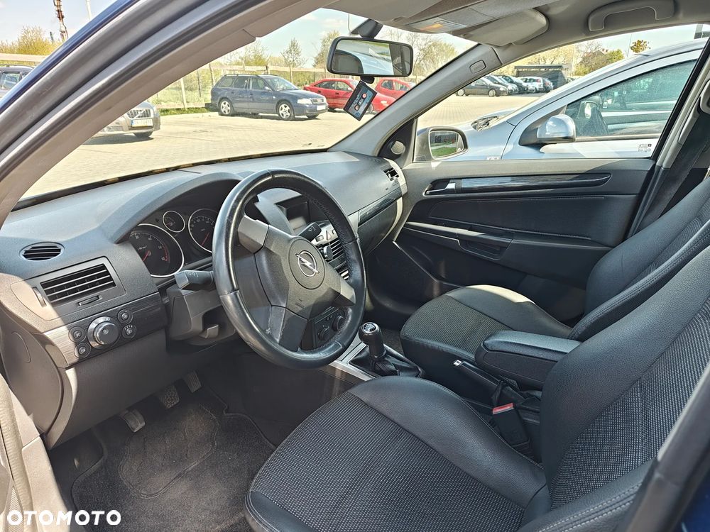 Opel Astra 1.7 CDTI - 9