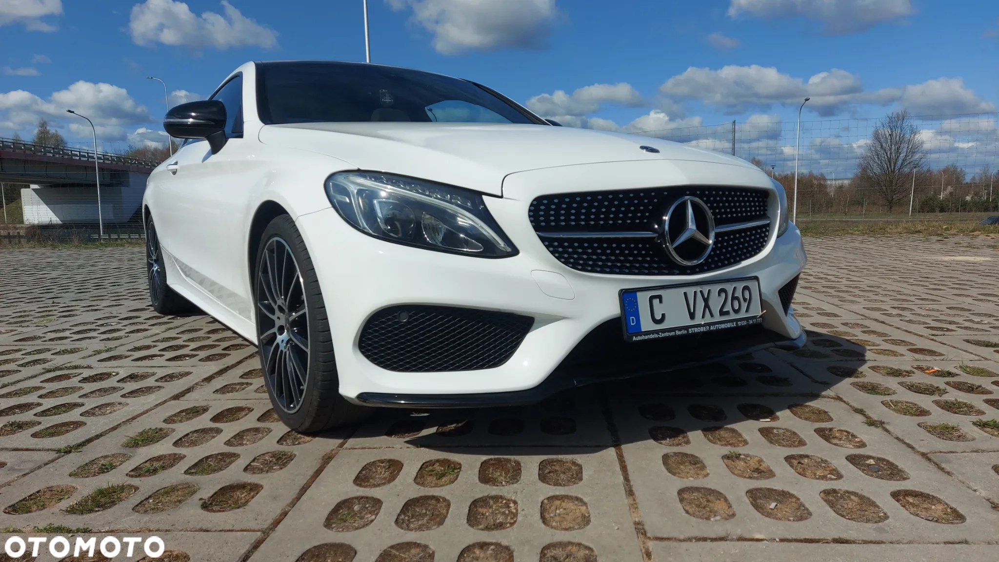 Mercedes-Benz Klasa C 300 Coupe 9G-TRONIC - 2