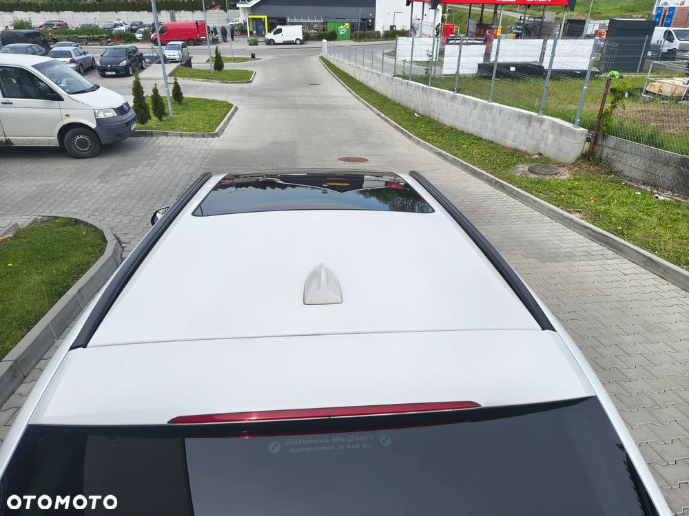 BMW Seria 5 525d xDrive Sport-Aut Luxury Line - 19