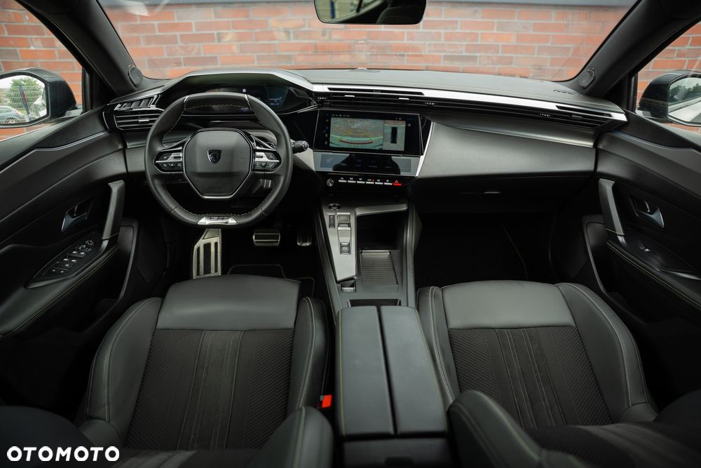 Peugeot 408 1.6 Plug-In Hybrid 225 GT EAT8 - 5