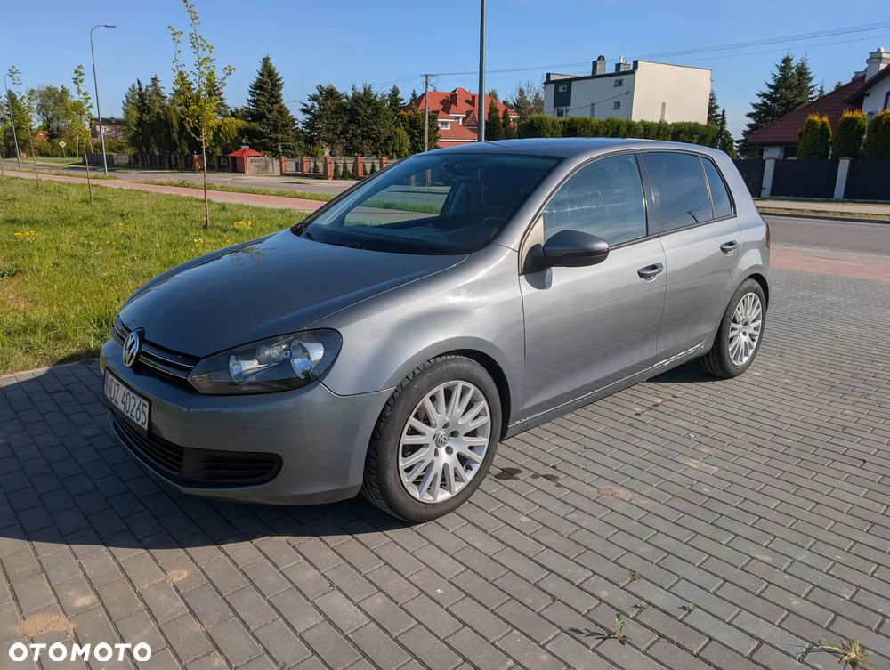 Volkswagen Golf - 2