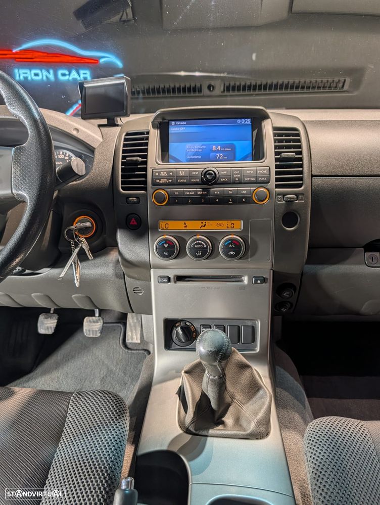 Nissan Navara 2.5 dCi CD Pilot - 19