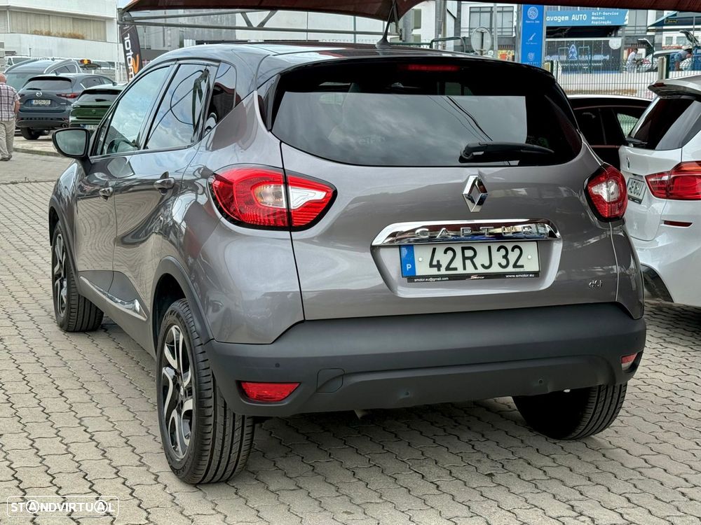 Renault Captur 1.5 dCi Exclusive EDC - 4