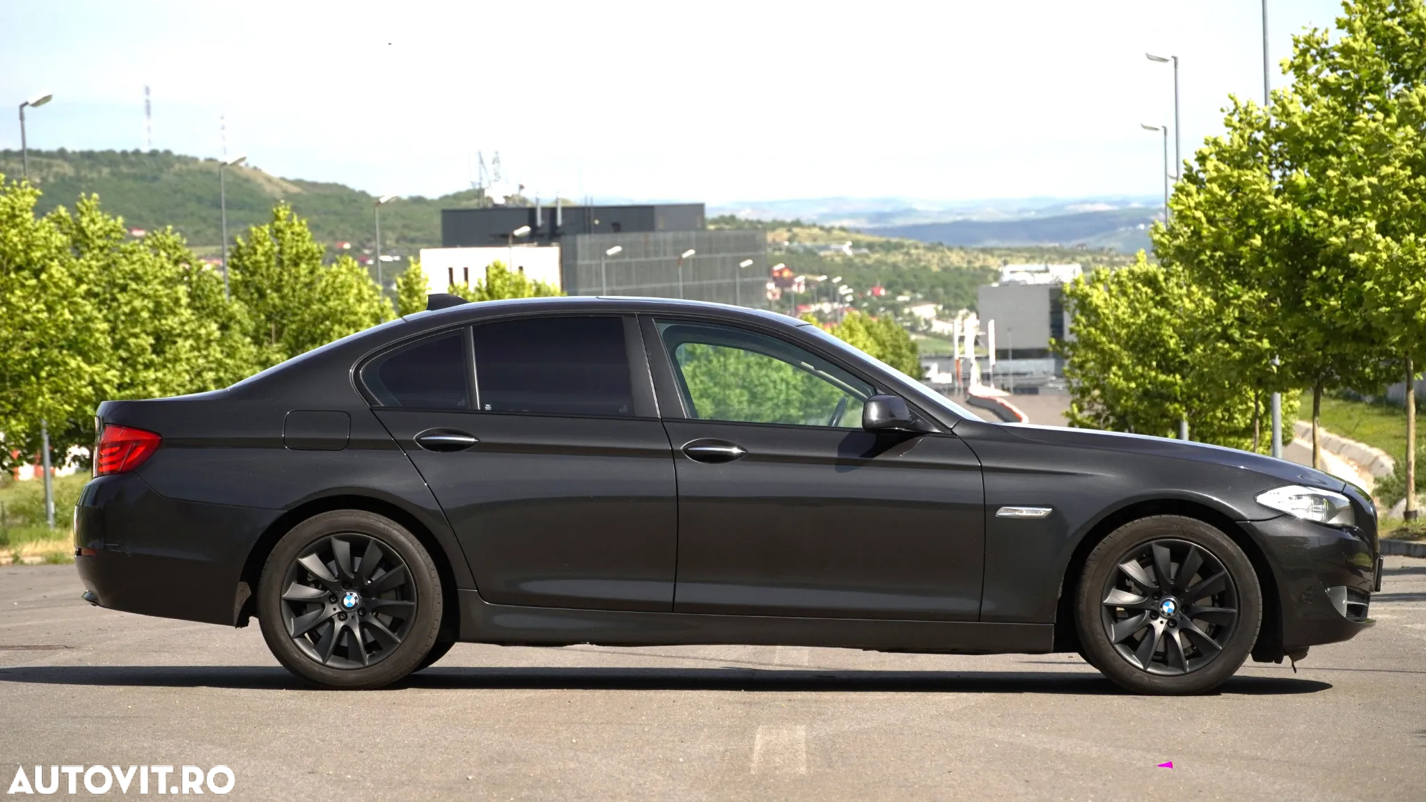 BMW Seria 5 520d - 5