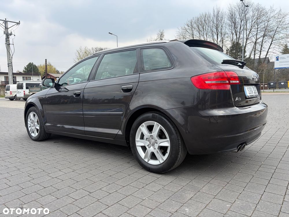 Audi A3 Sportback - 13