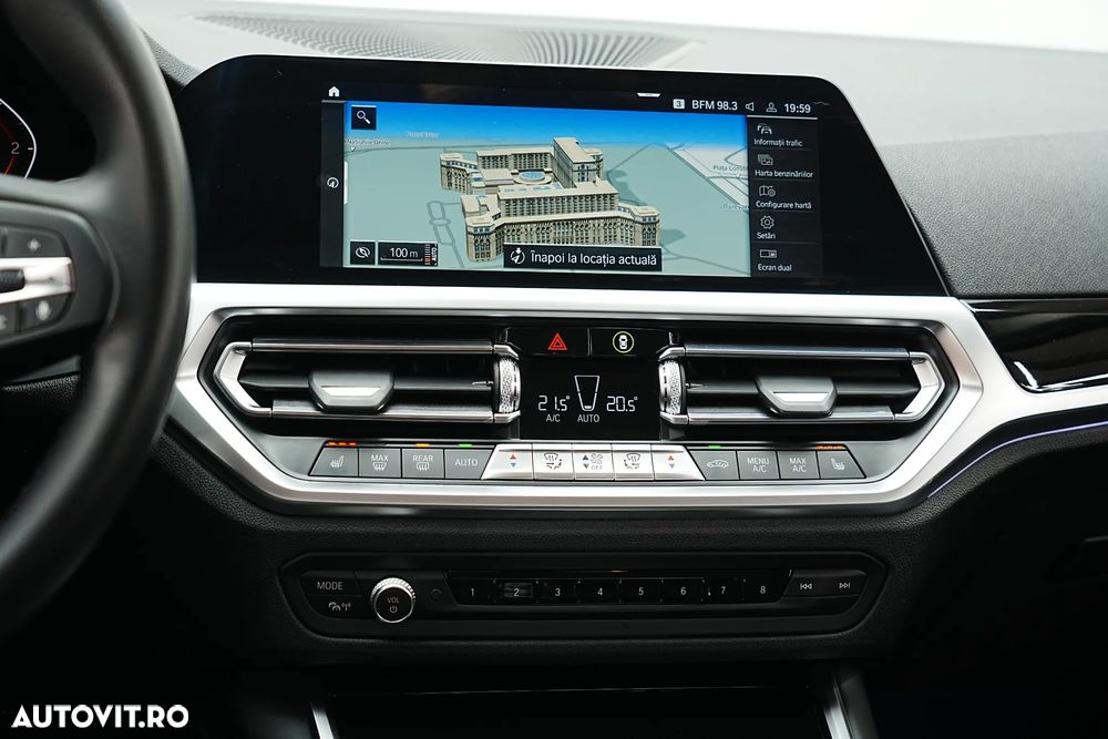 BMW Seria 3 318d Aut. Sport Line - 35