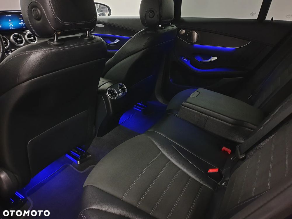 Mercedes-Benz GLC 300 de 4Matic 9G-TRONIC AMG Line Plus - 28