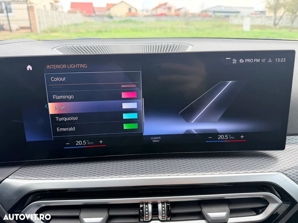 BMW Seria 3 330i xDrive Aut. - 31