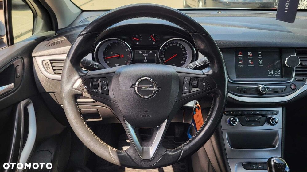 Opel Astra 1.4 T Enjoy S&S - 18