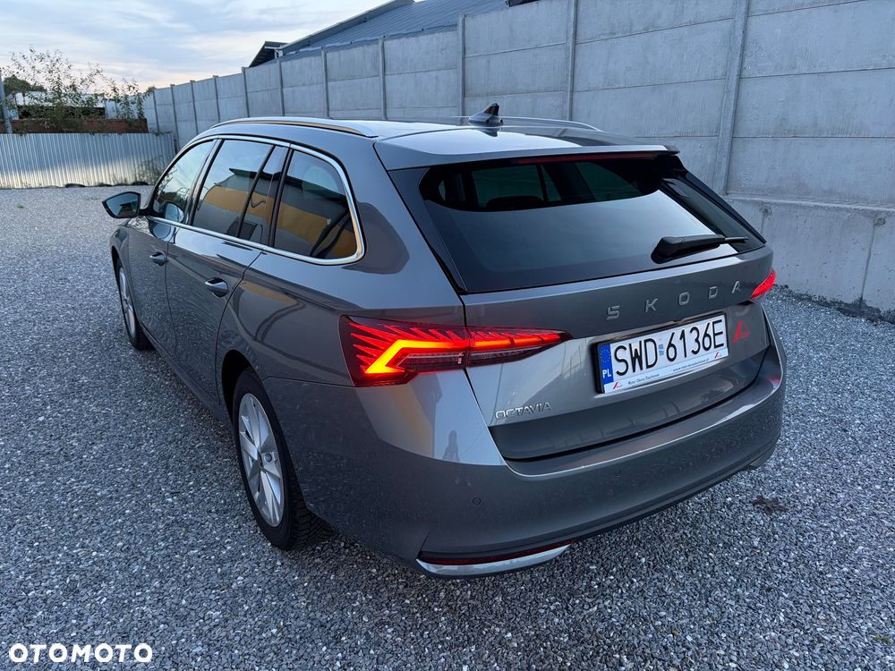Skoda Octavia 2.0 TDI Selection DSG - 8