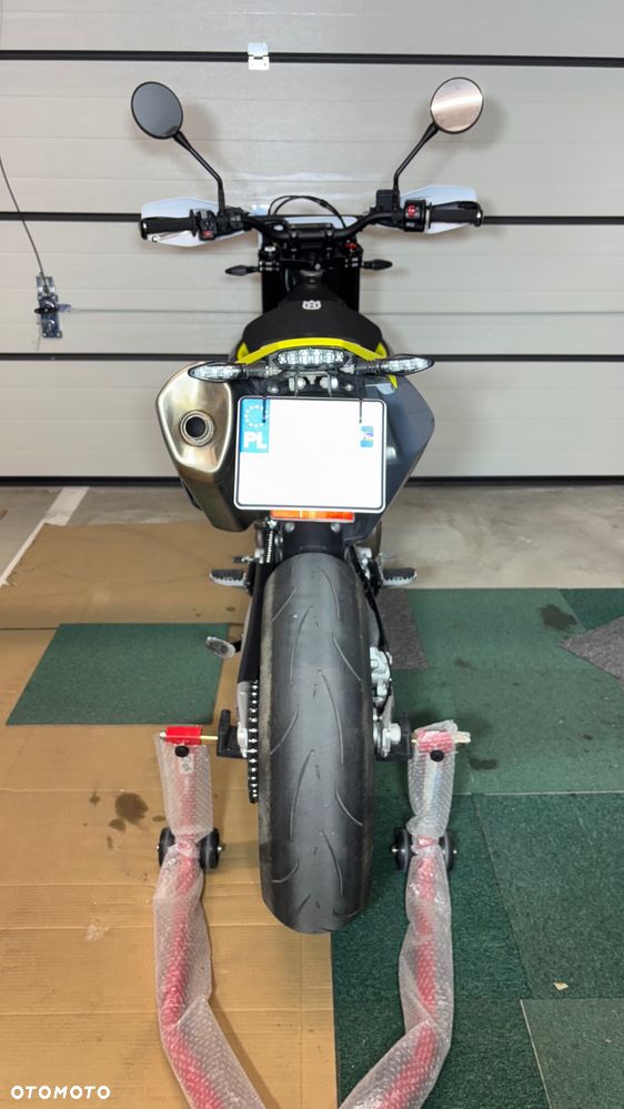 Husqvarna 701 - 6