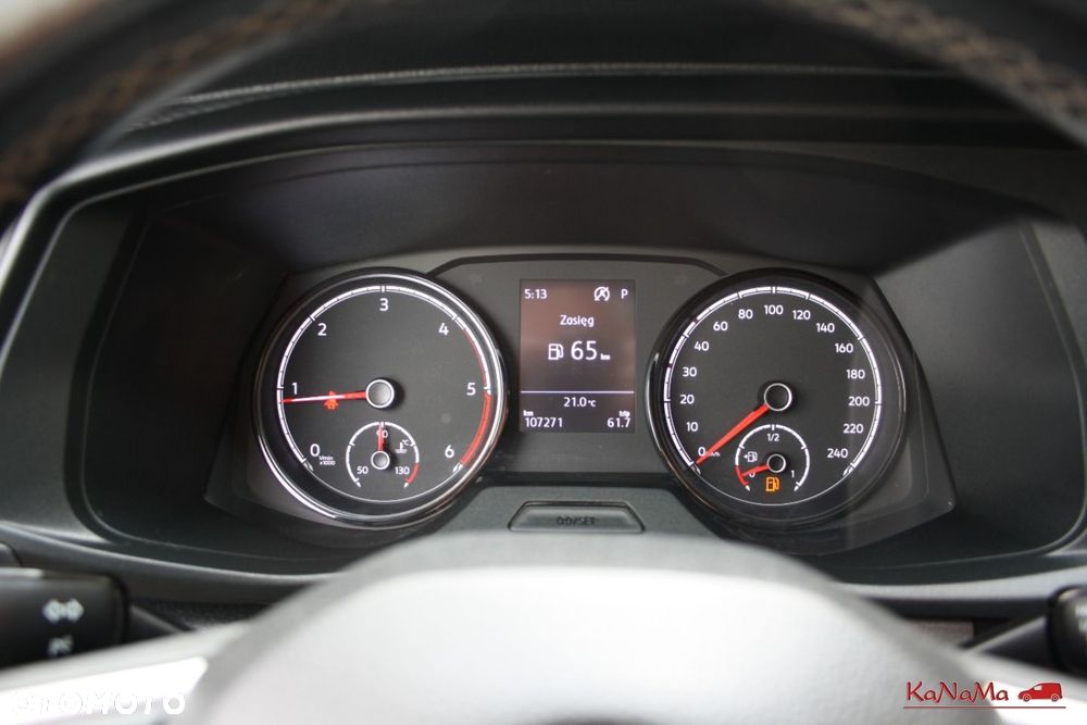 Volkswagen Transporter - 22