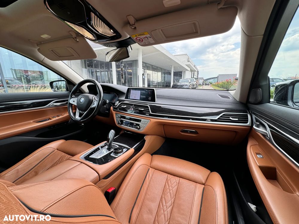 BMW Seria 7 740d xDrive - 24