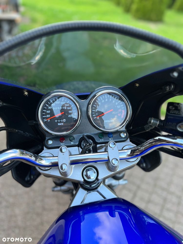 Suzuki GS - 7