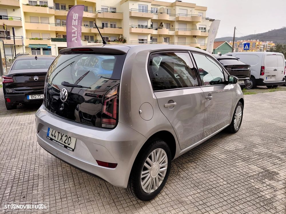 VW Up! 1.0 BlueMotion Move Auto - 17