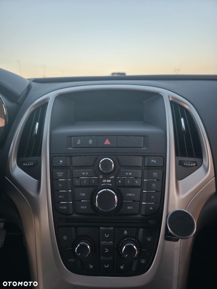Opel Astra 1.4 Turbo - 8