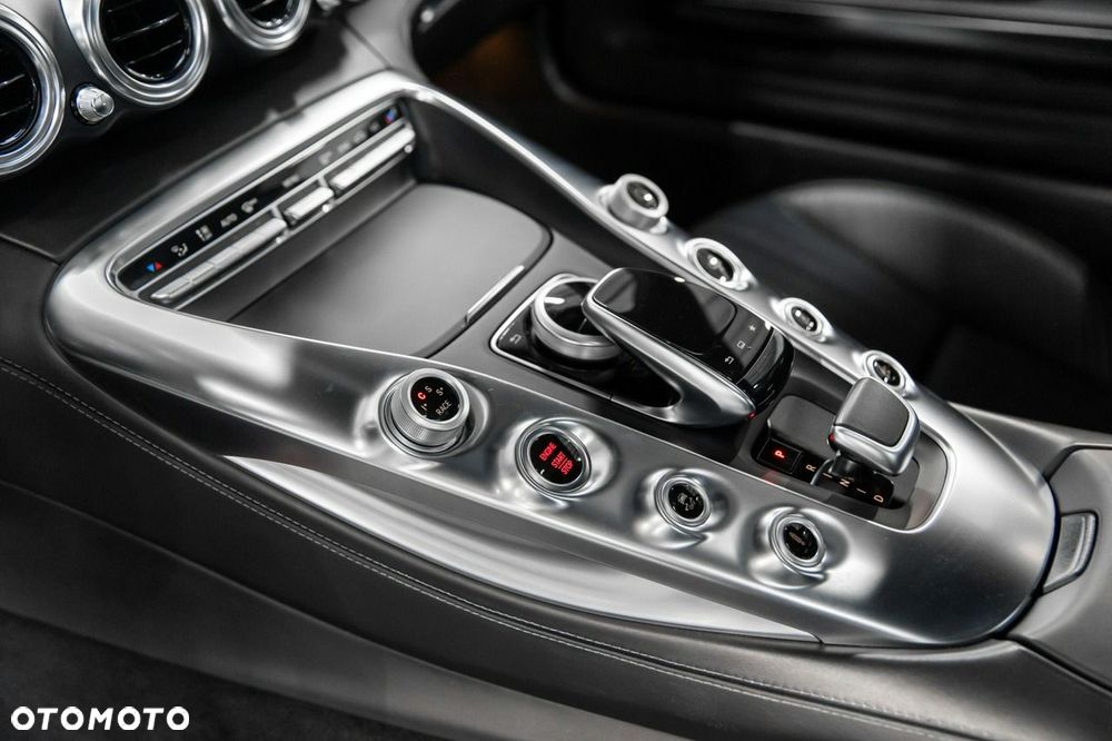 Mercedes-Benz AMG GT S Speedshift 7G-DCT - 30