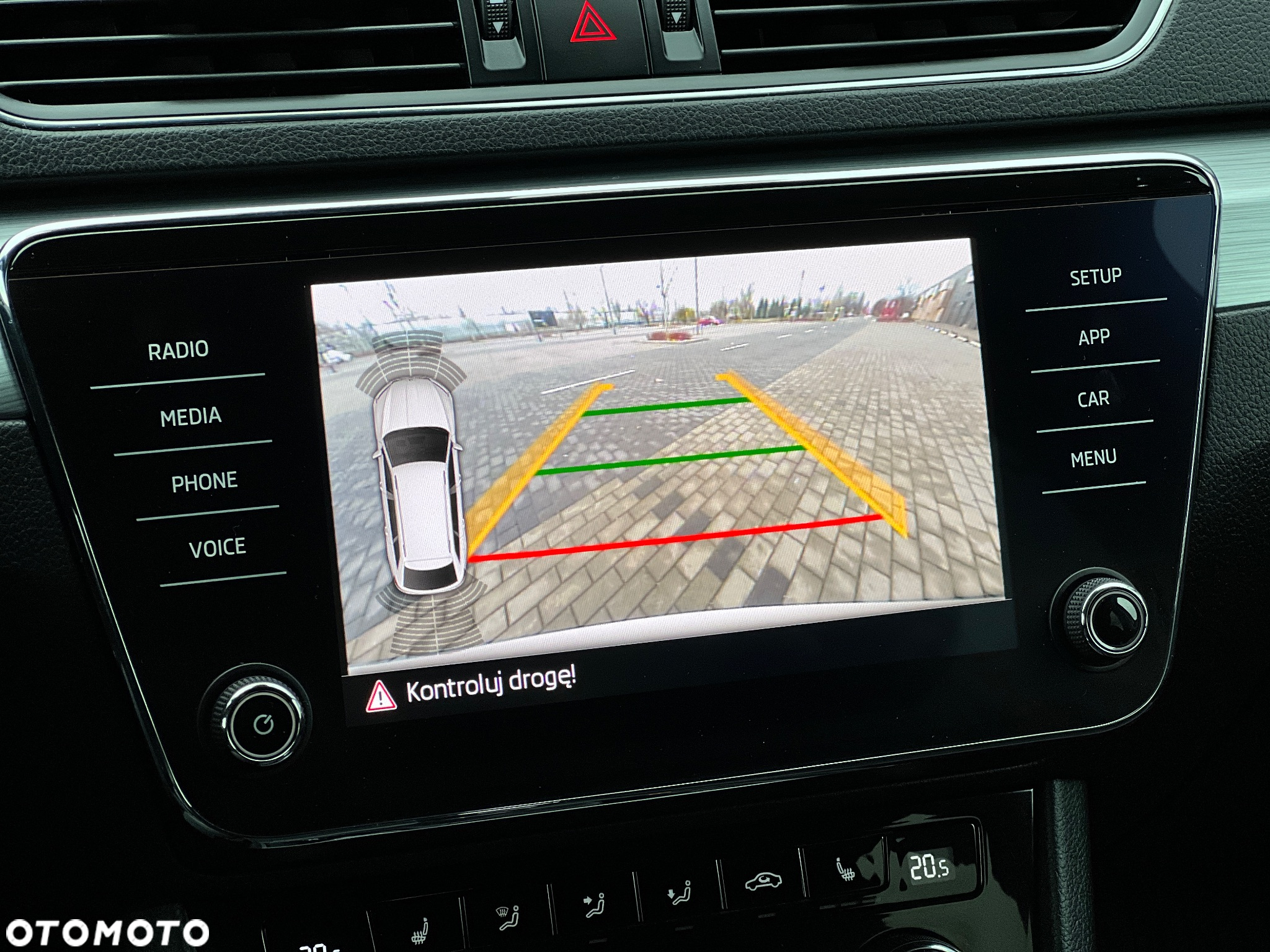 Skoda Superb 2.0 TDI Ambition DSG - 26