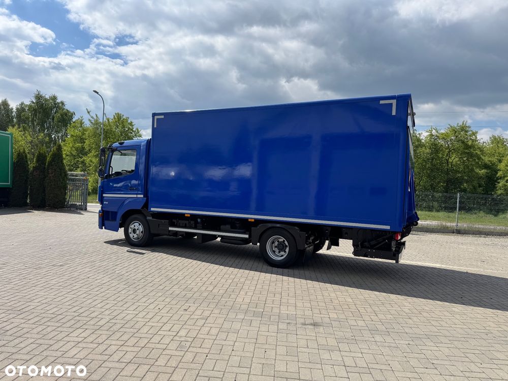 Mercedes-Benz ATEGO 816 KONTENER IZOTERMA  5.30m+ WINDA - 19