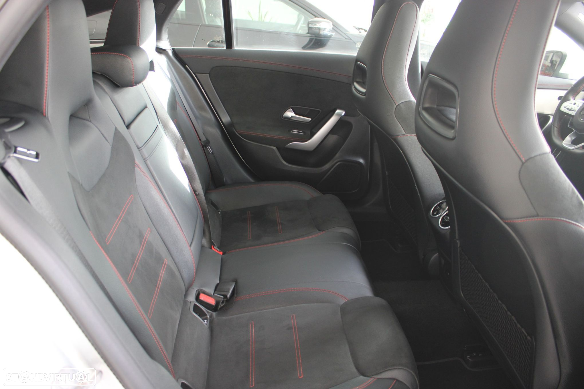 Mercedes-Benz CLA 200 Shooting Brake 7G-DCT - 8