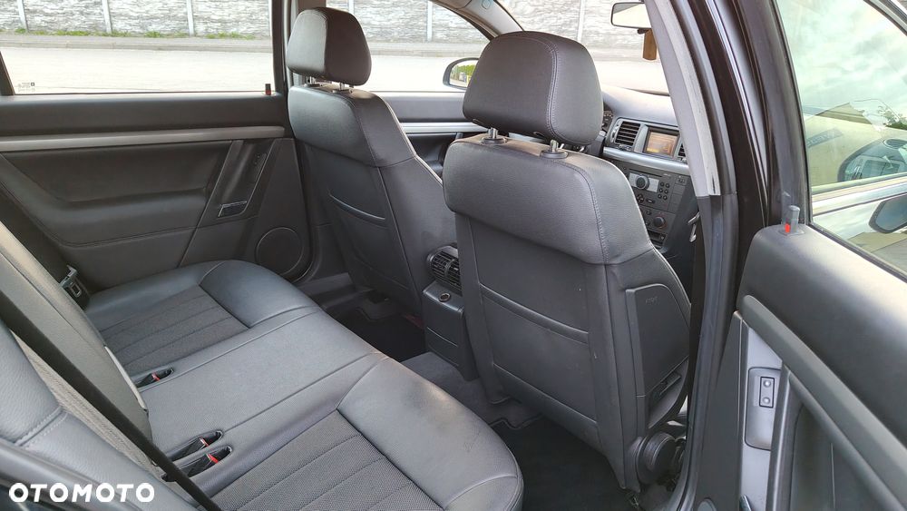 Opel Vectra 1.8 Essentia - 18