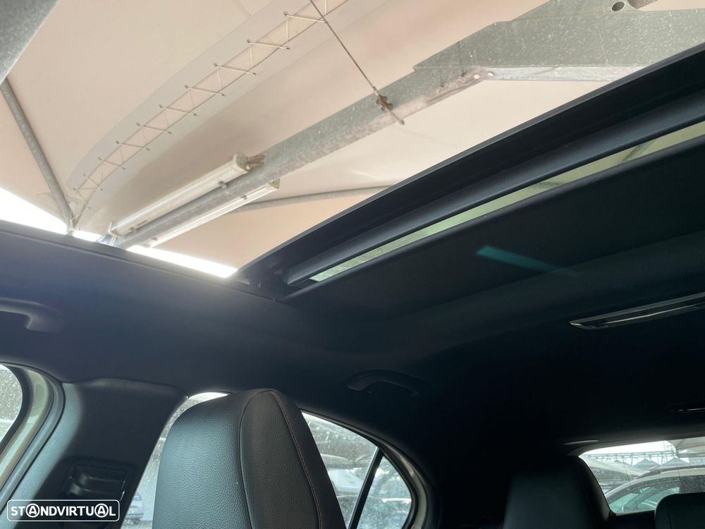 Mercedes-Benz A 200 AMG Line - 26