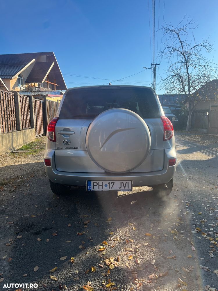 Toyota RAV4 2.2 D-4D Confort - 5