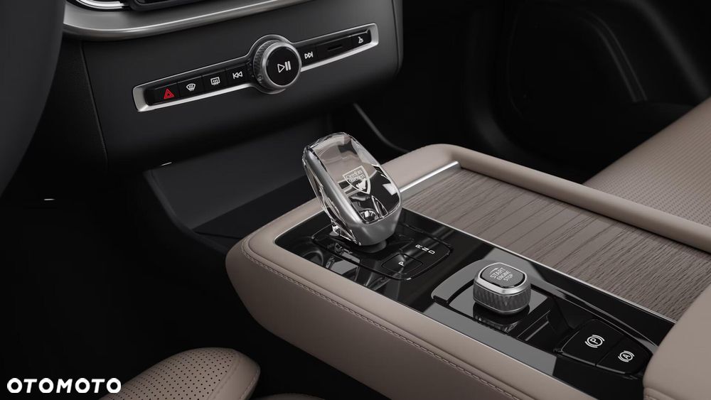 Volvo XC 90 T8 AWD Plug-In Hybrid Ultra Dark 7os - 11