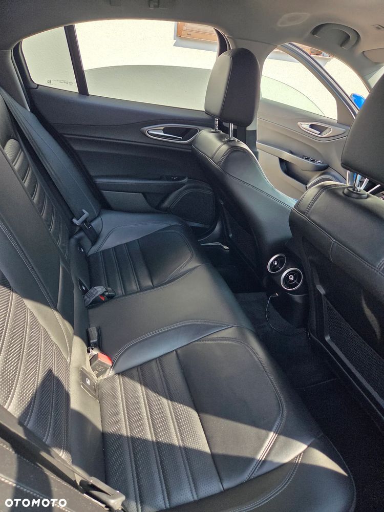 Alfa Romeo Giulia 2.0 Turbo Veloce Q4 - 10