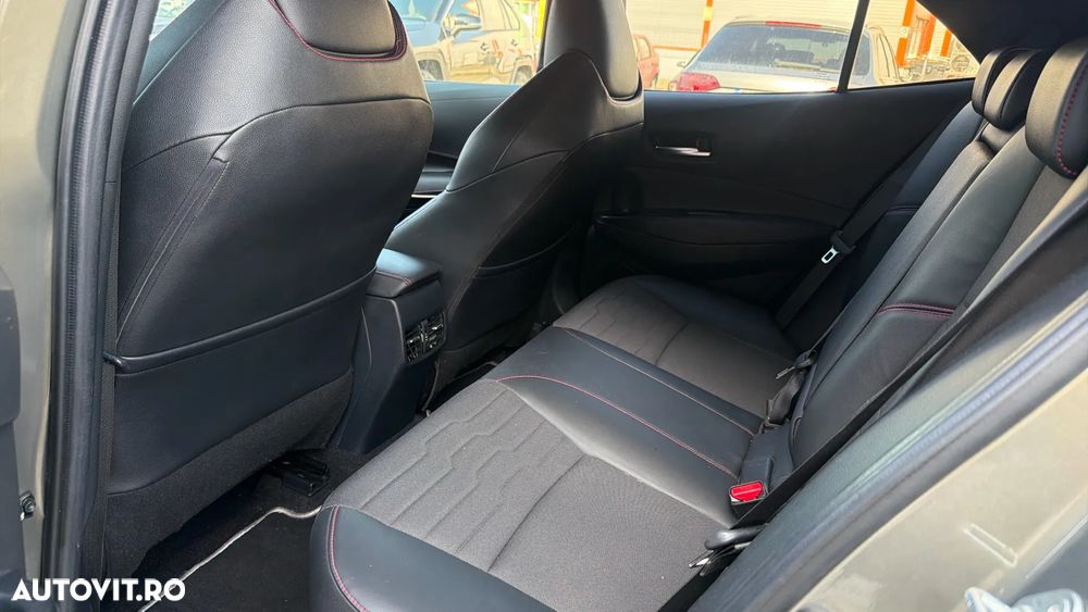 Toyota Corolla - 11