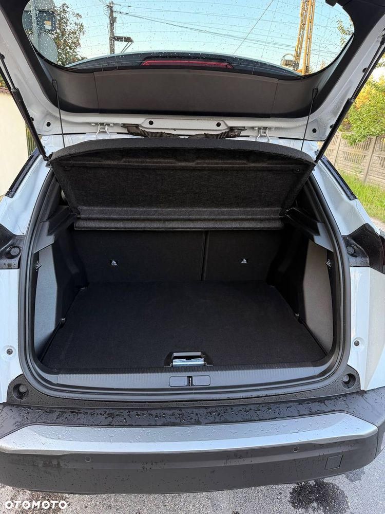 Peugeot 2008 54kWh Allure - 9
