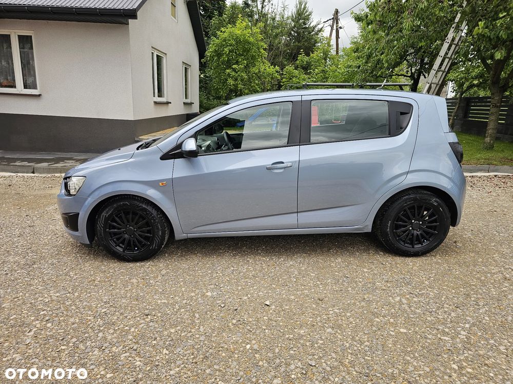 Chevrolet Aveo - 6