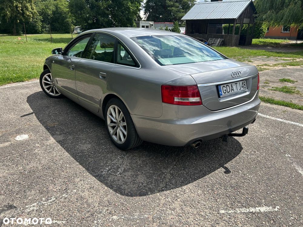 Audi A6 Limousine 2.4 - 7