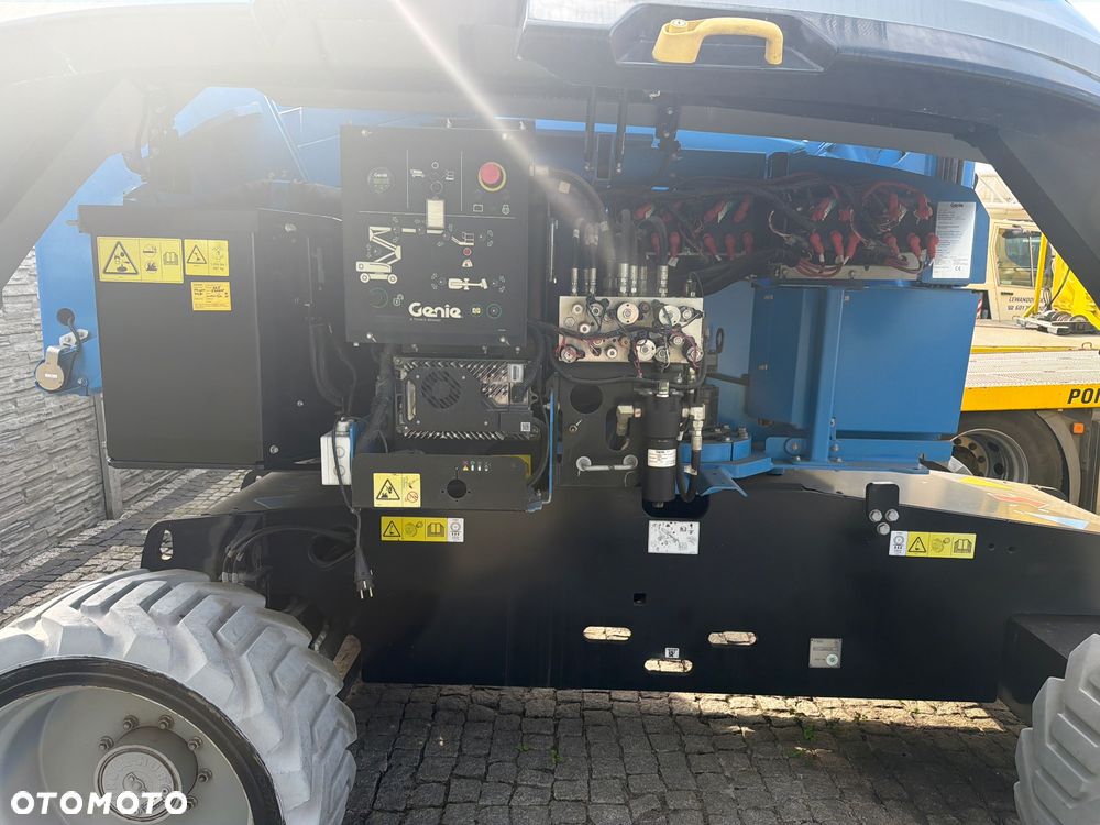 Genie Z60/37DC - 5