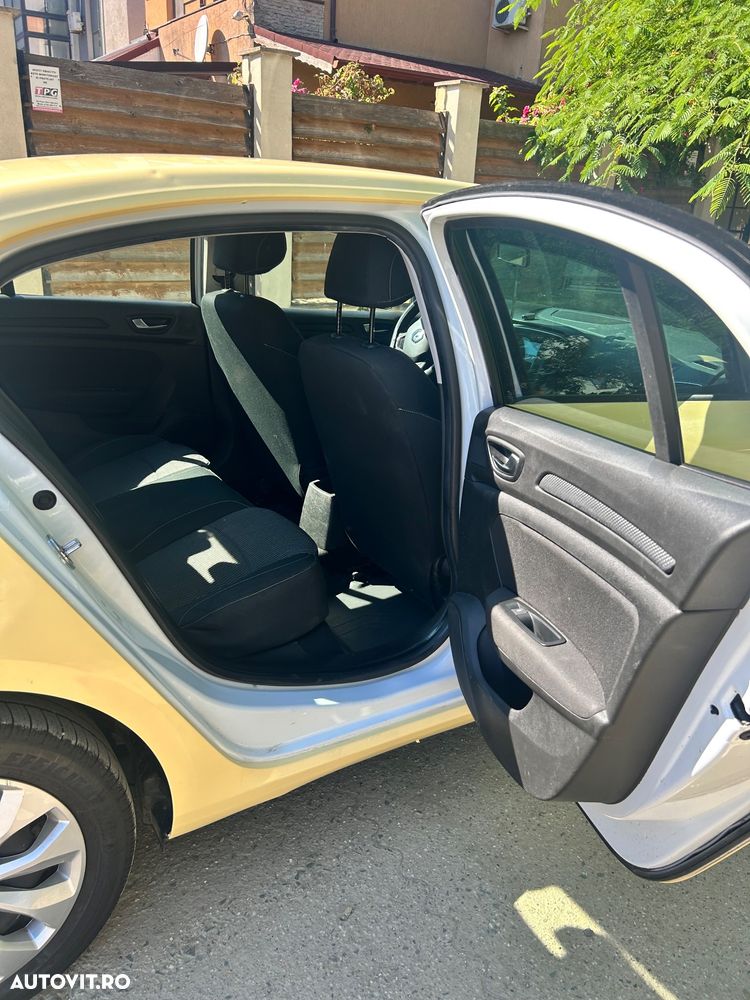 Renault Megane - 8