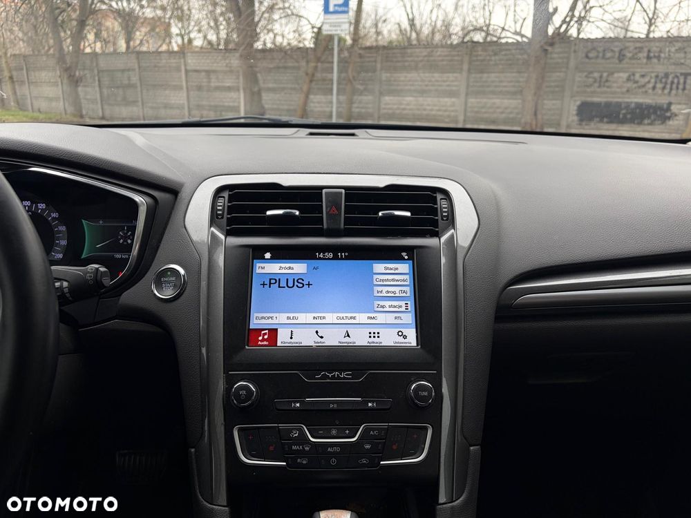 Ford Mondeo 2.0 Hybrid Titanium - 25