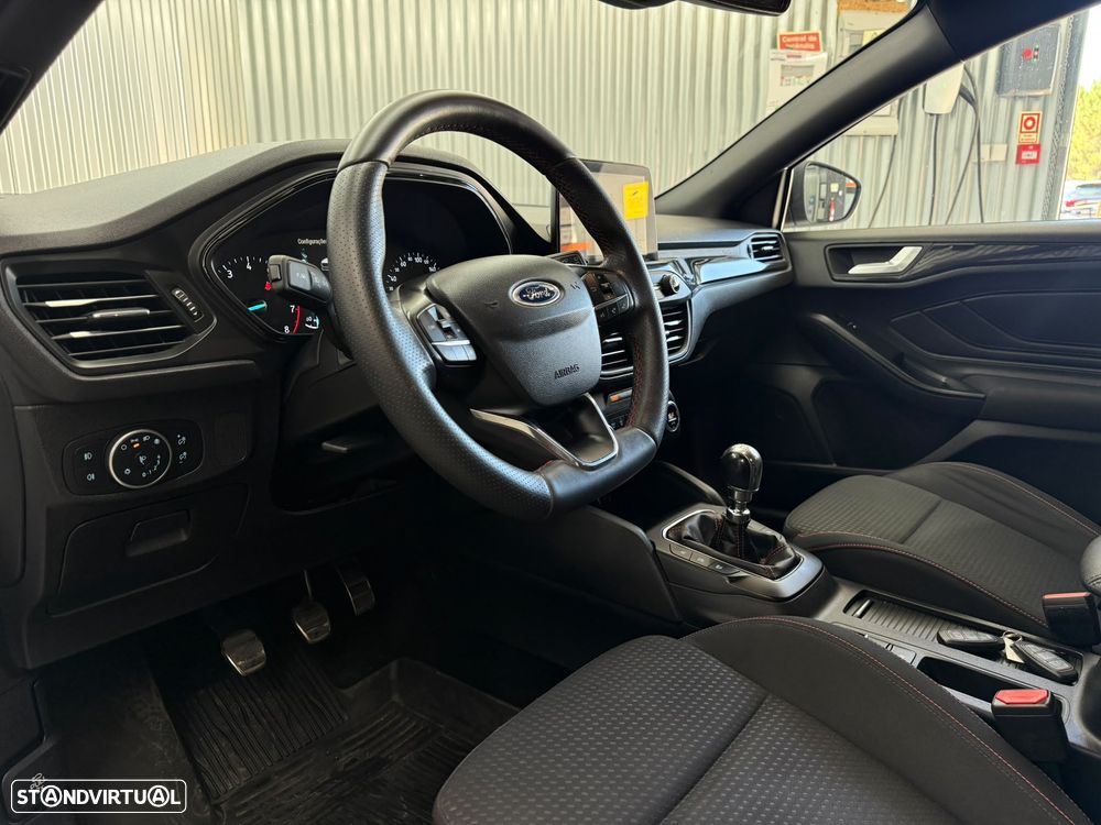 Ford Focus 1.0 EcoBoost ST-Line - 8
