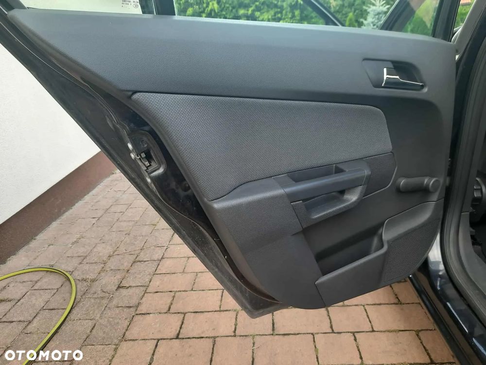 Opel Astra - 17