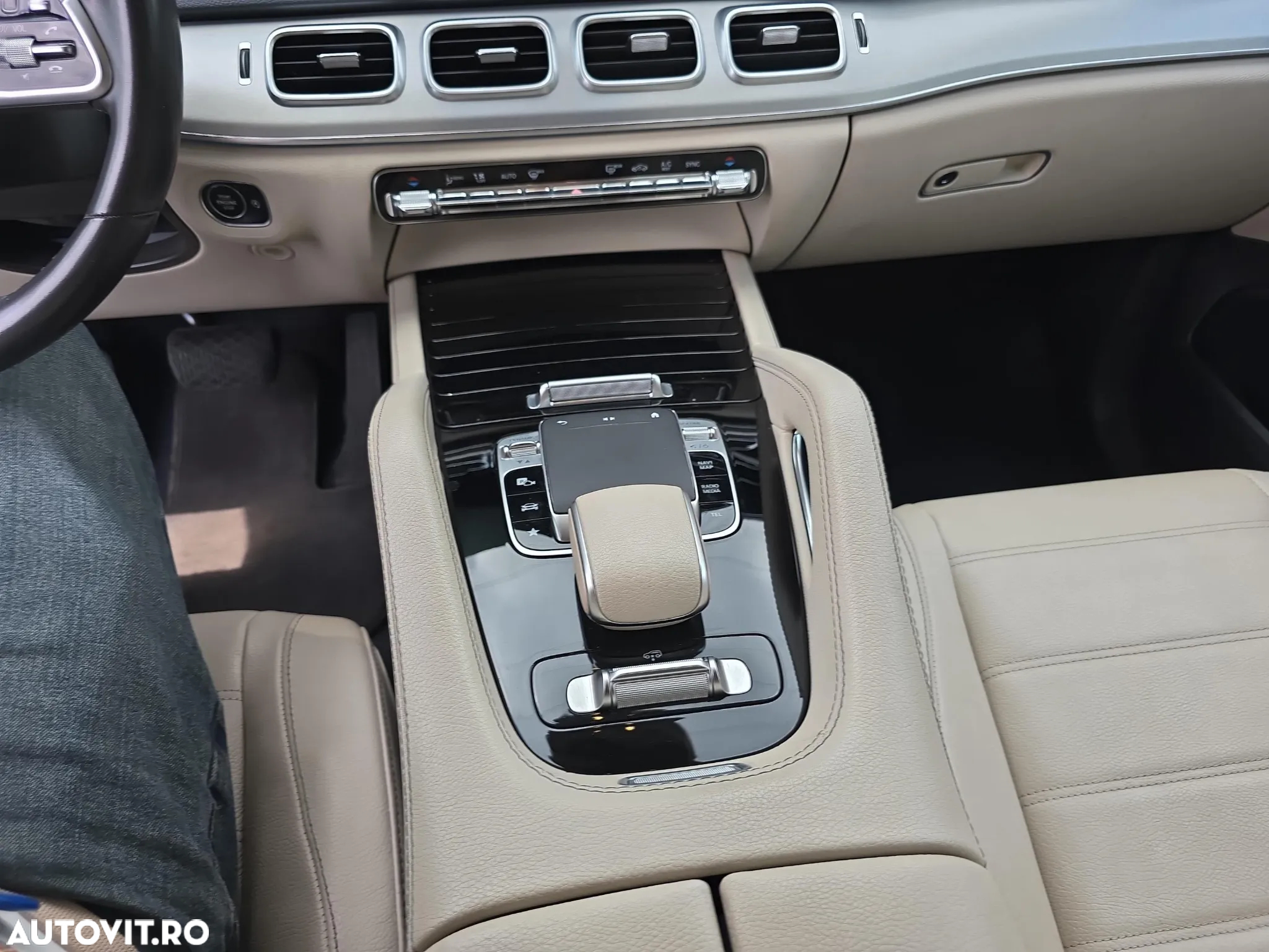 Mercedes-Benz GLE - 12