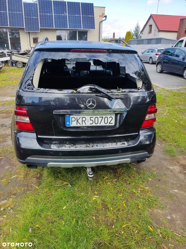 Mercedes-Benz ML 2005