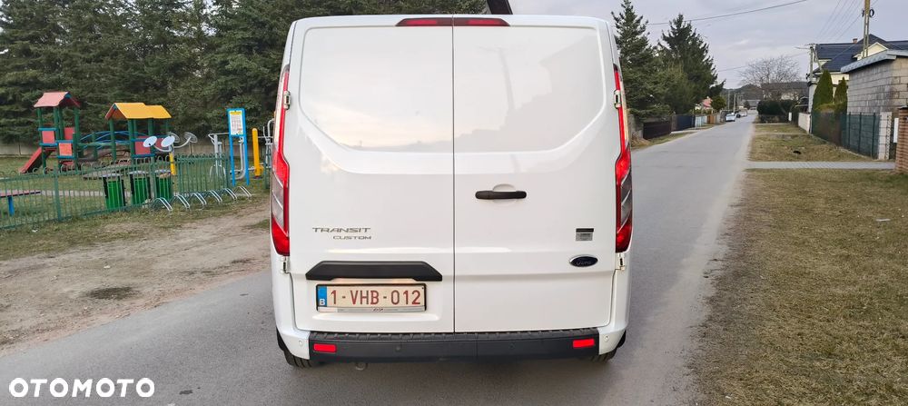 Ford TRANSIT CUSTOM 130KM L1H1 - 18