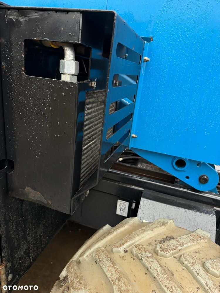 Genie Zwyżka Terenowa GS-4069RT Podnośnik Nożycowy Dźwig 14,5 metra jak Nowa z salonu! 1300 mtg. 2016 rok, Fabryczna przetwornica! 2x Gniazdo 230v góra dół. Pochodzi z Norweskiego urzędu Komuny. Zadbana! 4x4 Silnik Kubota. Zero Luzów i wycieków. Aktualne Serwisy DEKRA BMWT. Wysuwany Balkon. Sterowana z dołu i góry. Okazja Tanio !! Dokumentacja! Bez DPF, adBLUE - 23